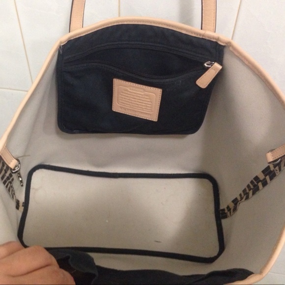 COACH ZEBRA PRINT LEATHER TOTE HANDBAG - Picture 5 of 7